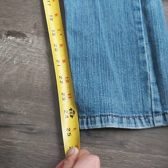 GIRLS Size 26 West 49 Jeans Denim Cotton Straight Legged Low Rise Jeans - Picture 8 of 8